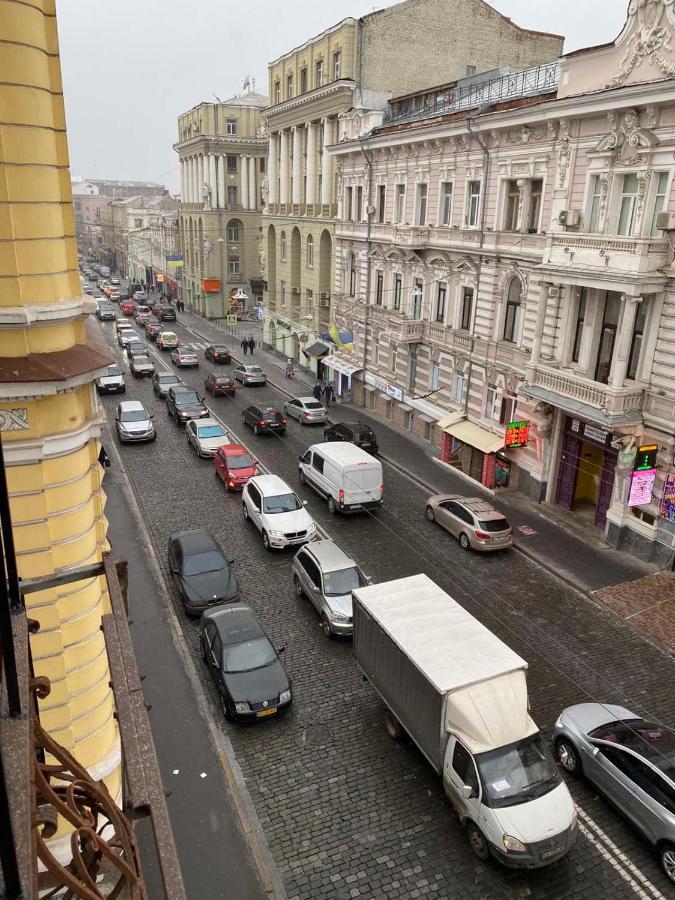 Хостел Мажор Kharkiv Eksteriør billede