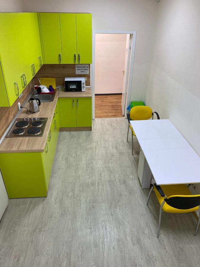 Хостел Мажор Kharkiv Eksteriør billede